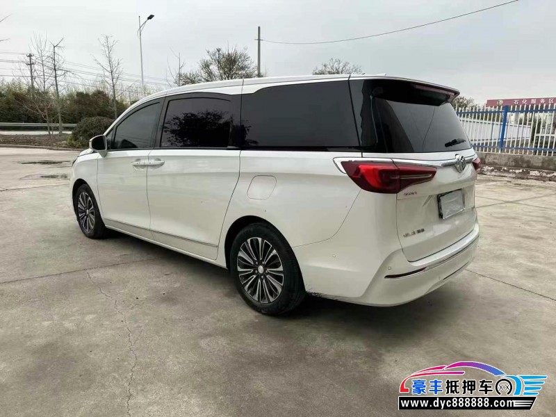 20年别克GL8轿车抵押车出售