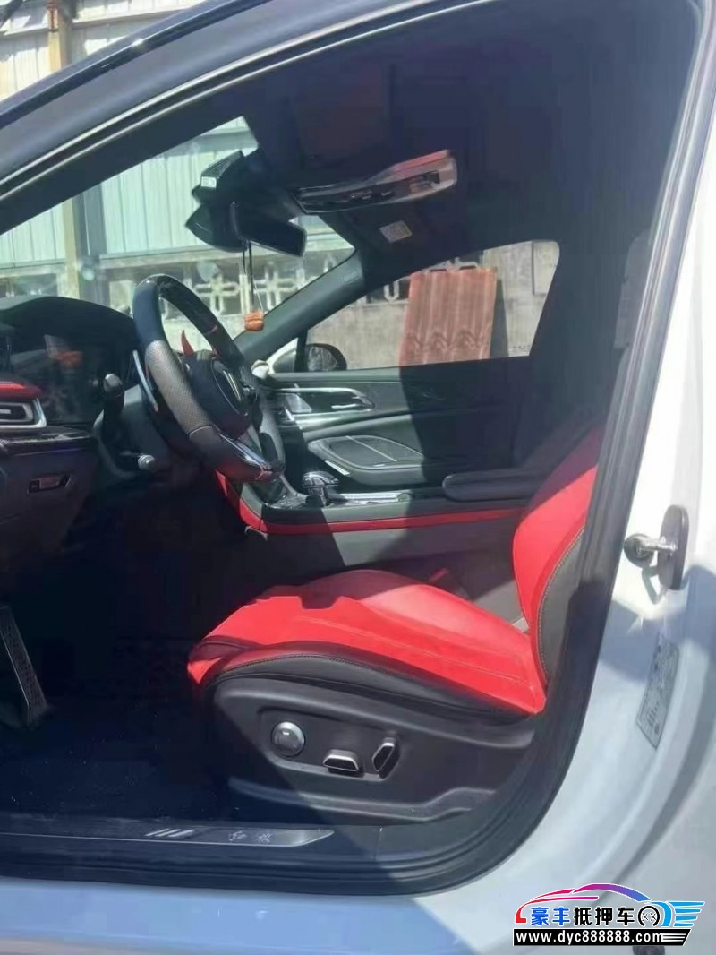 23年红旗H6轿车抵押车出售