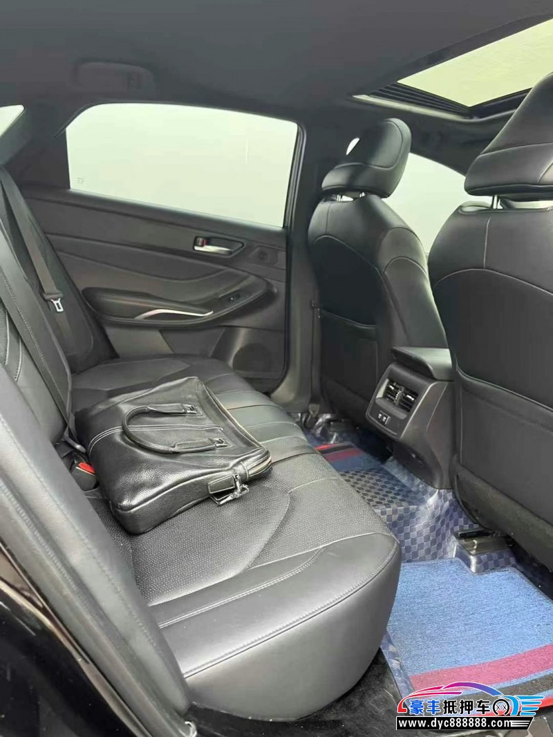 21年丰田亚洲龙轿车抵押车出售