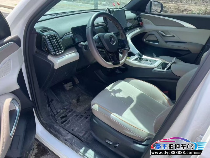 24年比亚迪宋轿车抵押车出售