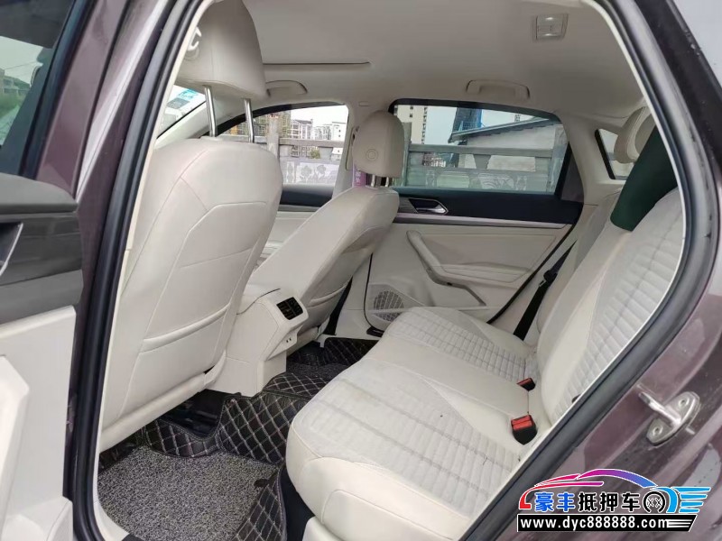 19年大众朗逸轿车抵押车出售