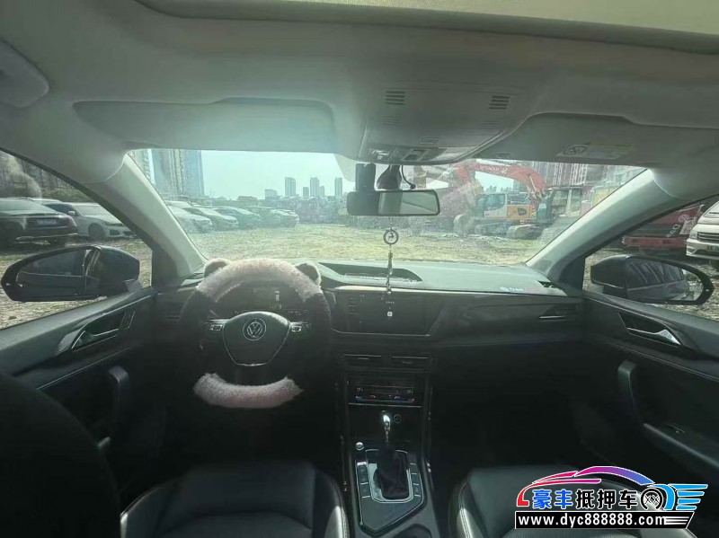 22年大众途岳轿车抵押车出售