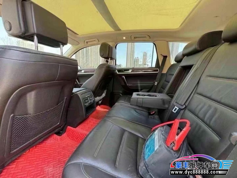 15年大众途锐SUV抵押车出售