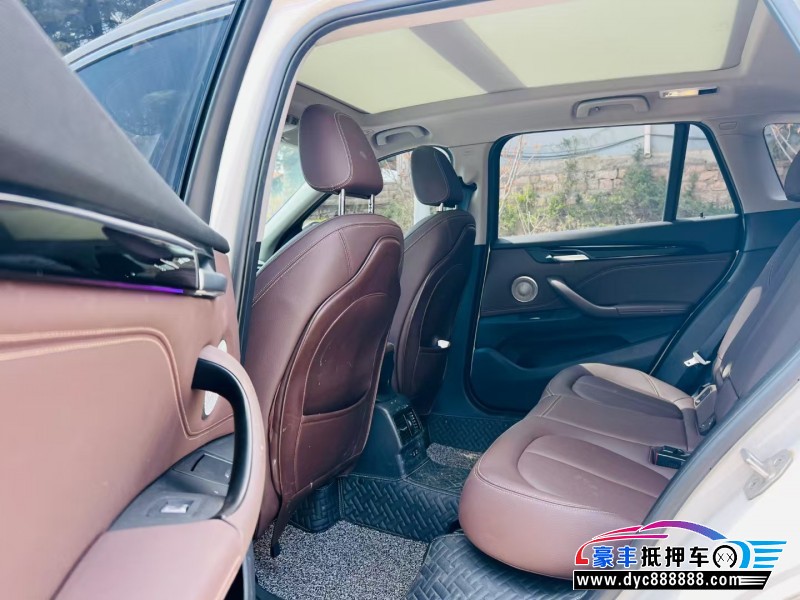 21年宝马X1轿车抵押车出售