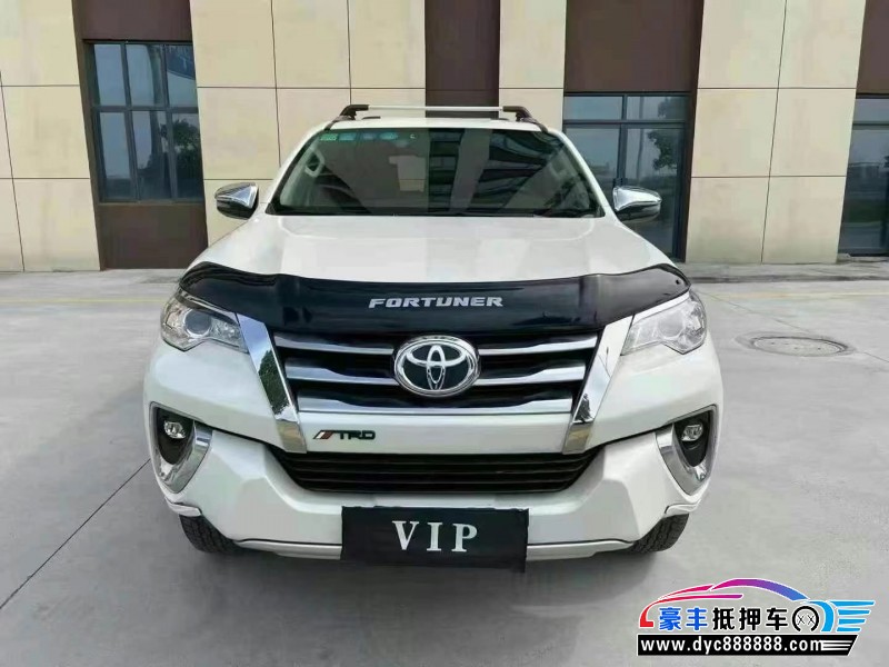 18年丰田奔跑者轿车抵押车出售