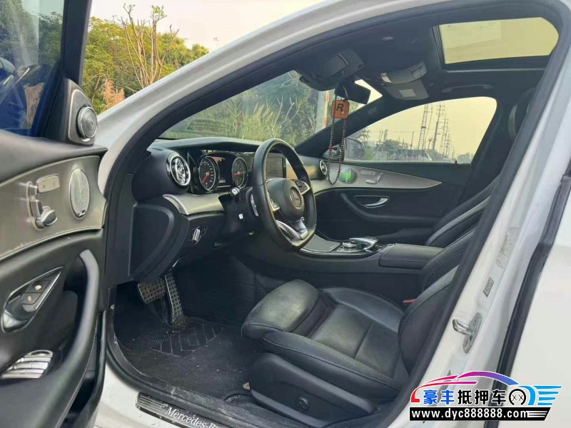 17年奔驰E轿车抵押车出售
