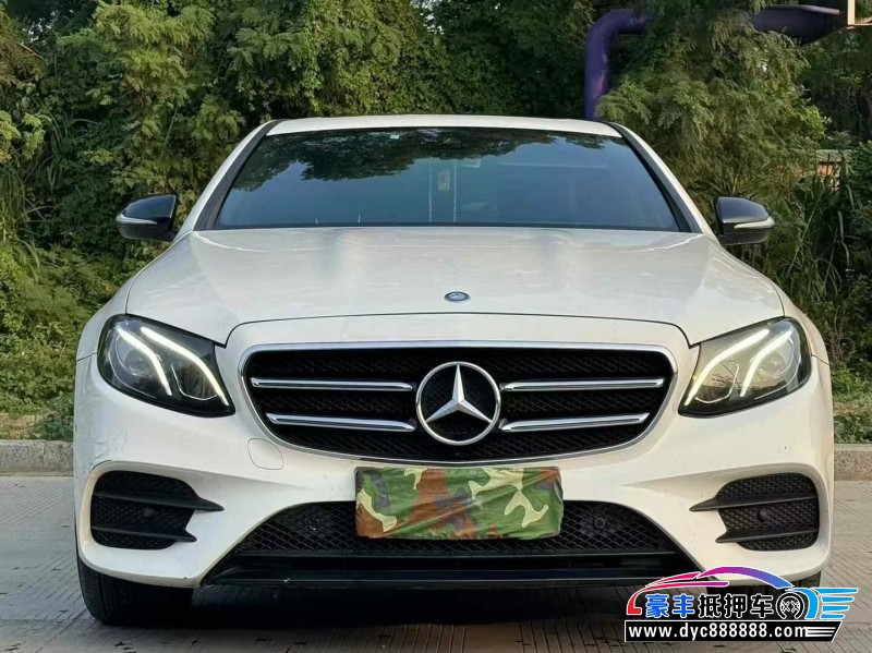 17年奔驰E轿车抵押车出售