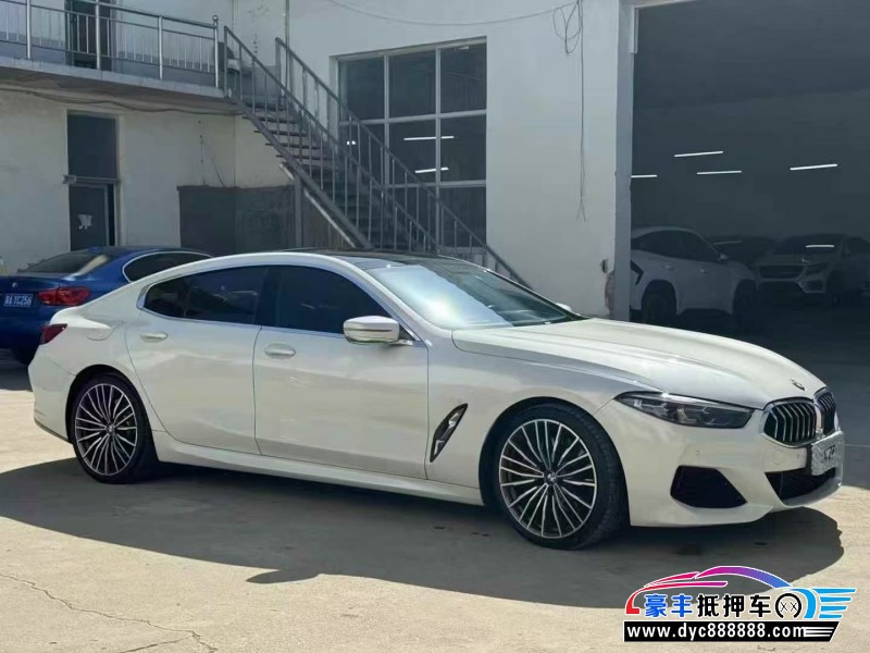 20年宝马8系轿车抵押车出售