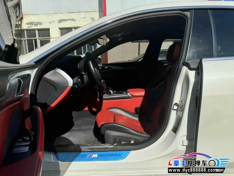 20年宝马8系轿车抵押车出售