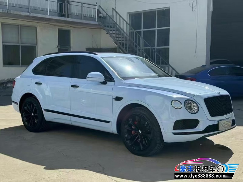 18年宾利添越SUV抵押车出售