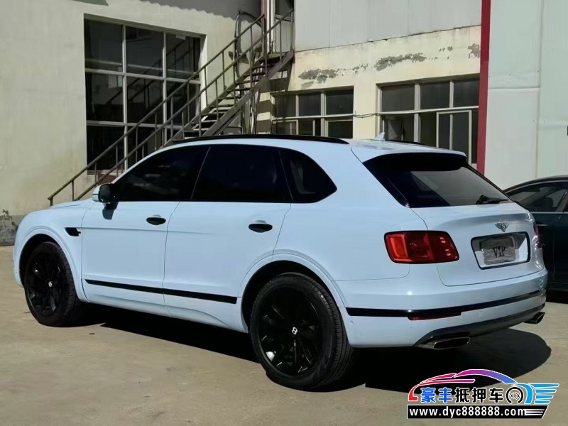 18年宾利添越SUV抵押车出售