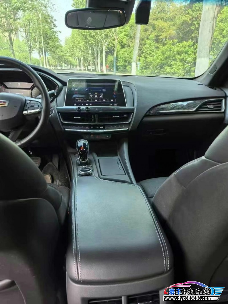 21年凯迪拉克CT5轿车抵押车出售