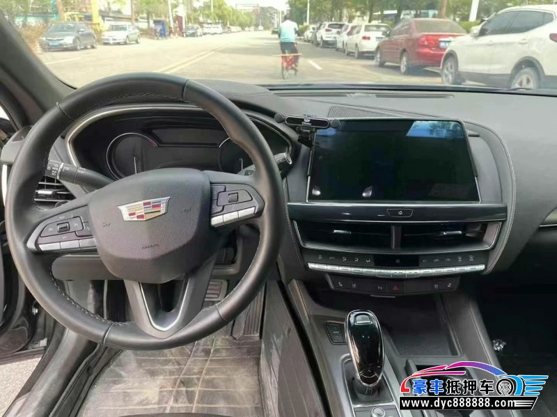 22年凯迪拉克CT5轿车抵押车出售