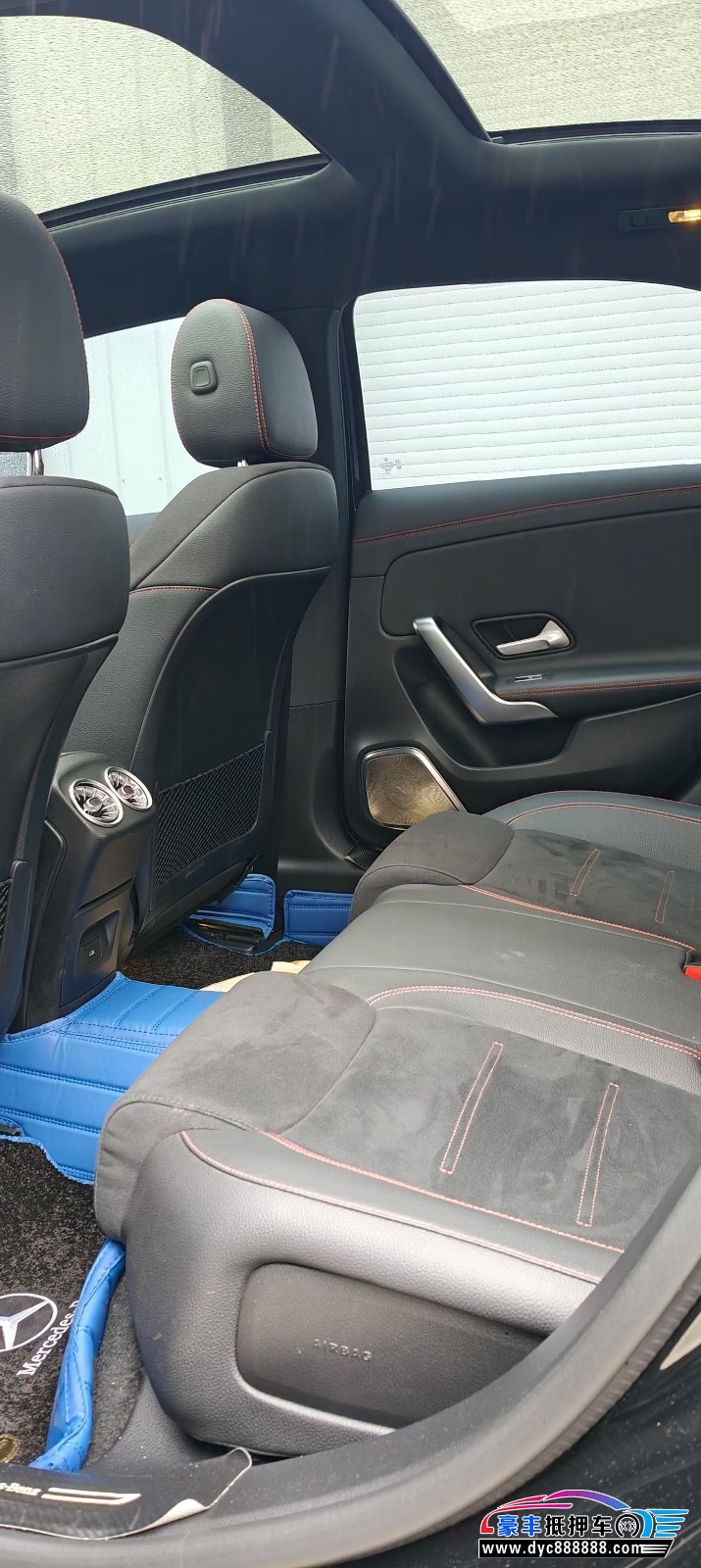 24年奔驰A轿车抵押车出售