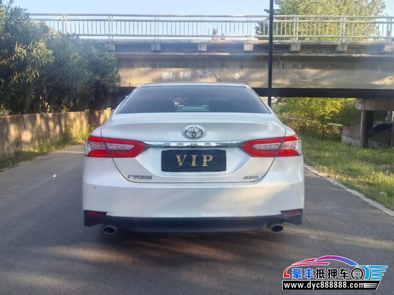 21年丰田凯美瑞轿车抵押车出售