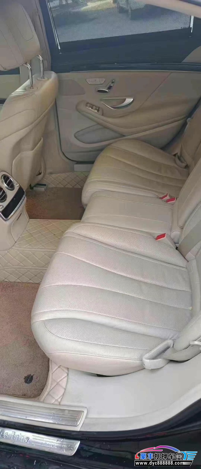 20年奔驰S级轿车抵押车出售