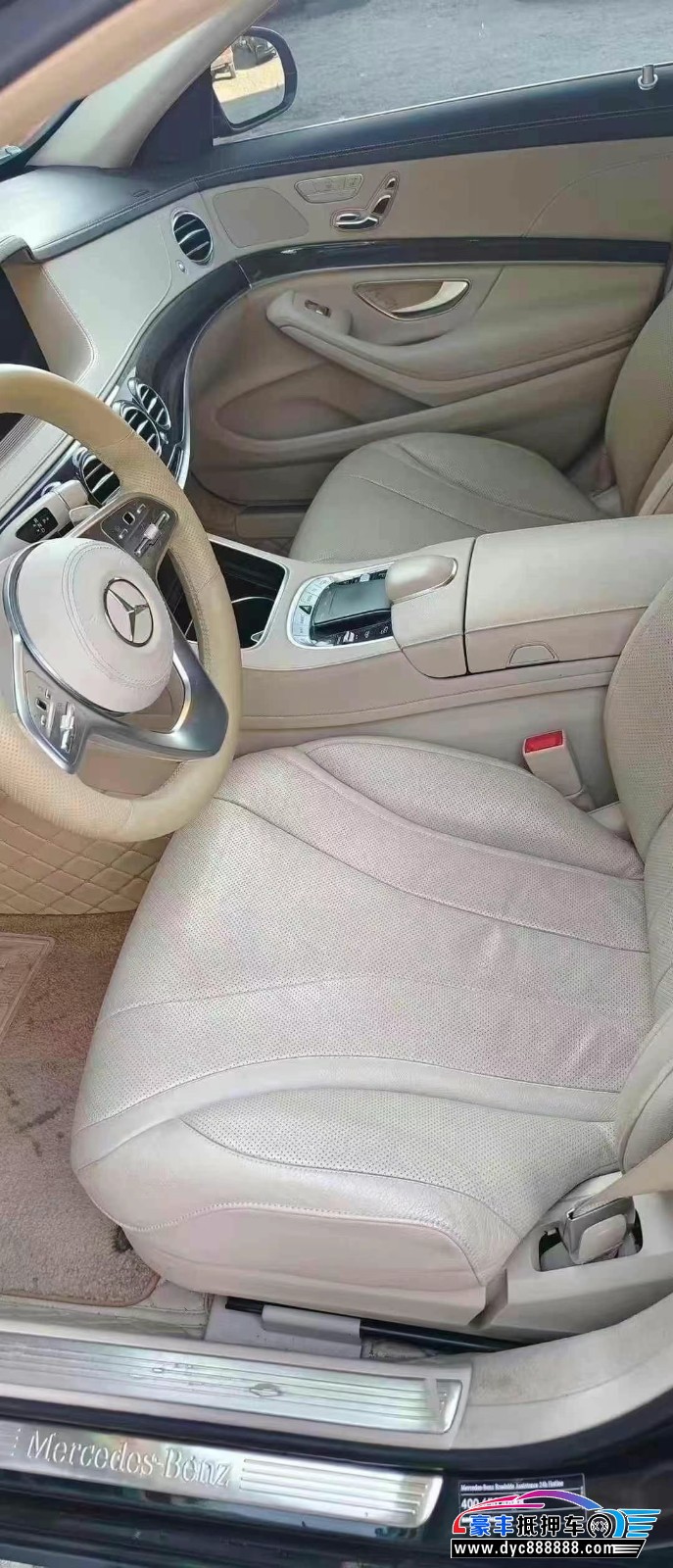 20年奔驰S级轿车抵押车出售