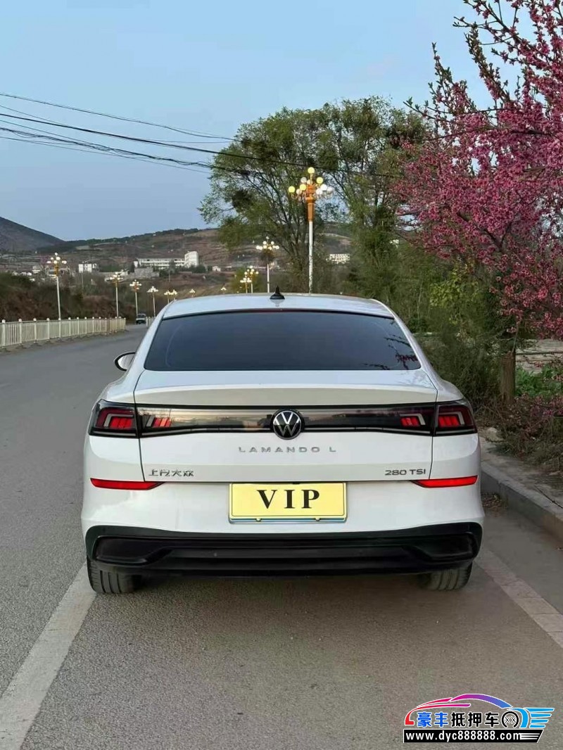 22年大众凌渡轿车抵押车出售