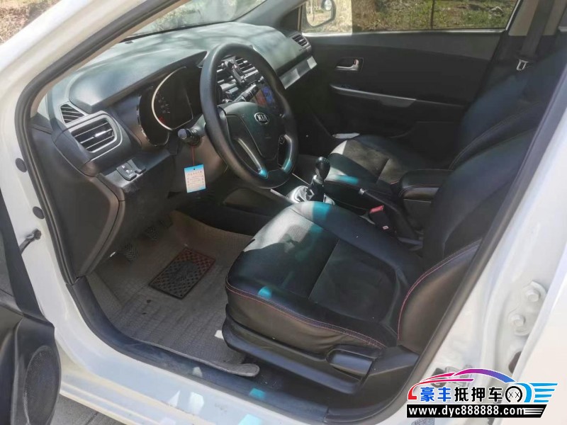 16年起亚K2轿车抵押车出售