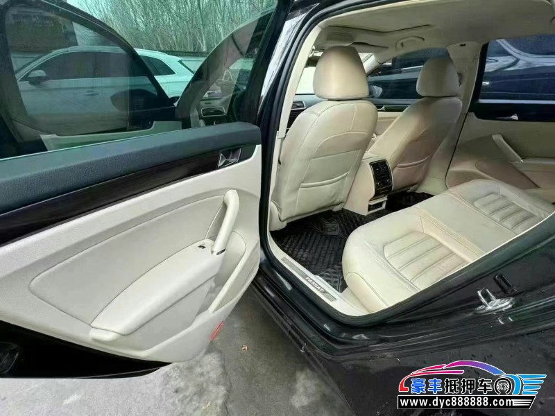 14年大众帕萨特轿车抵押车出售