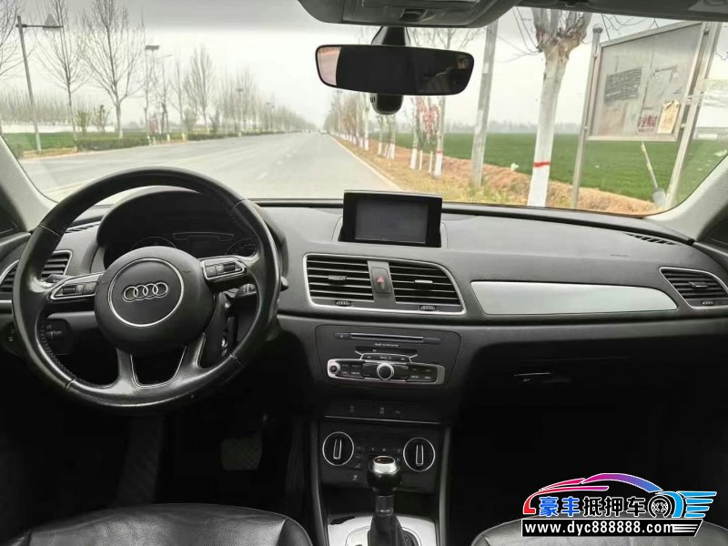 17年奥迪Q3轿车抵押车出售