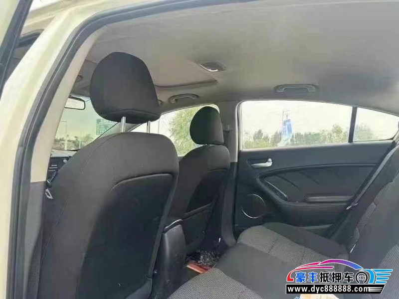 16年起亚K3轿车抵押车出售