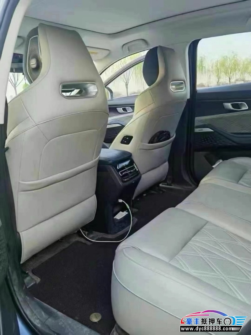 23年长安长安UNI轿车抵押车出售