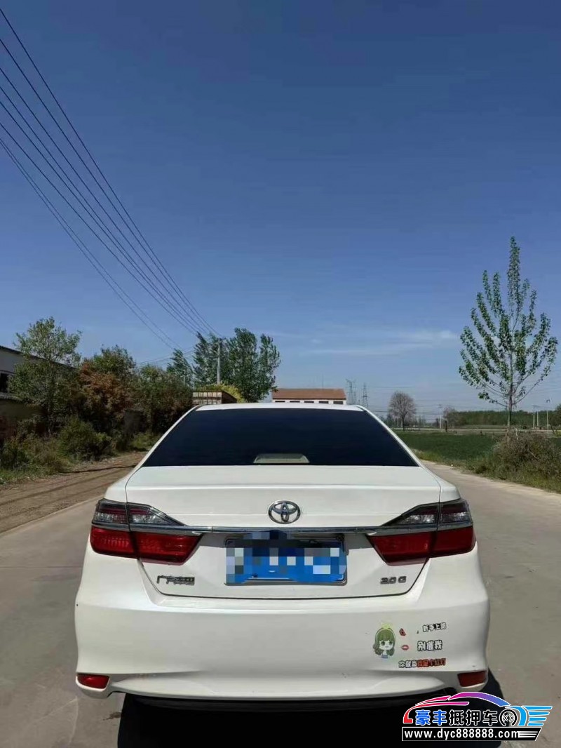 17年丰田凯美瑞轿车抵押车出售