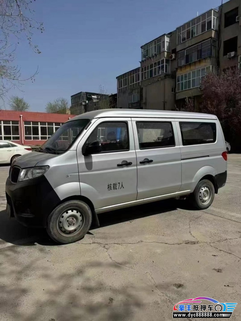 22年金杯小海狮X30轿车抵押车出售