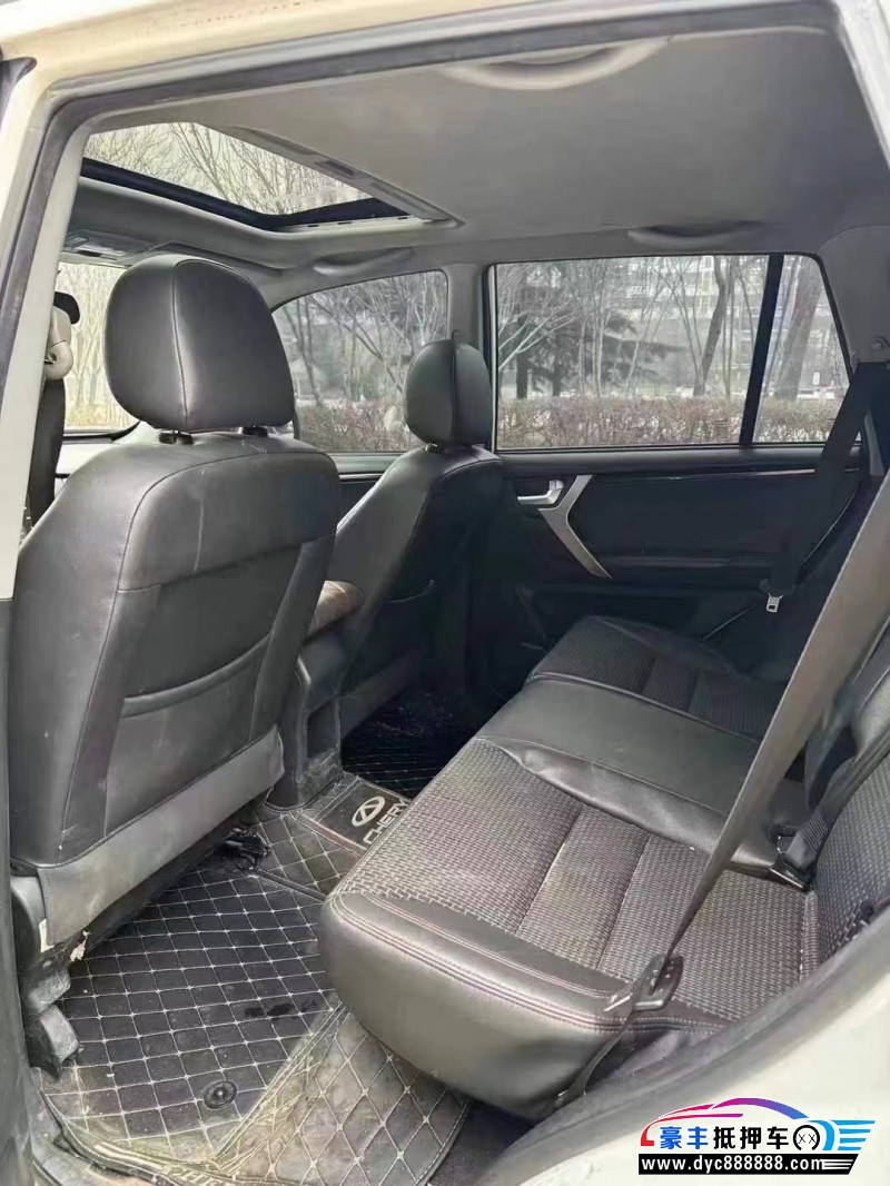 17年奇瑞瑞虎3轿车抵押车出售