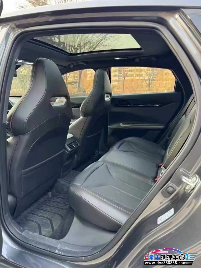 24年长安长安UNI轿车抵押车出售