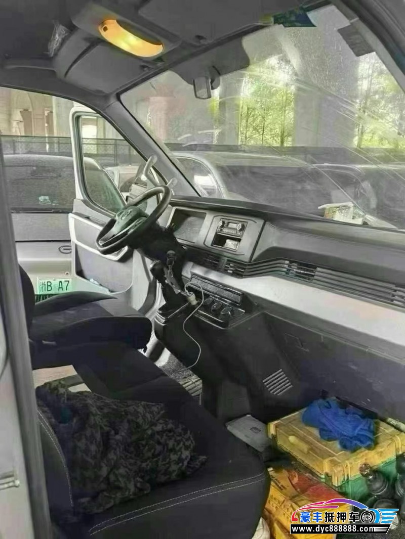 23年东风御风轿车抵押车出售