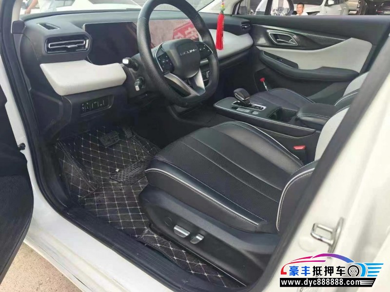 24年北汽新能源EU系列轿车抵押车出售