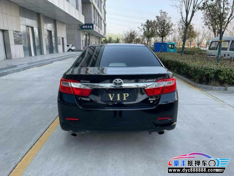 13年丰田凯美瑞轿车抵押车出售