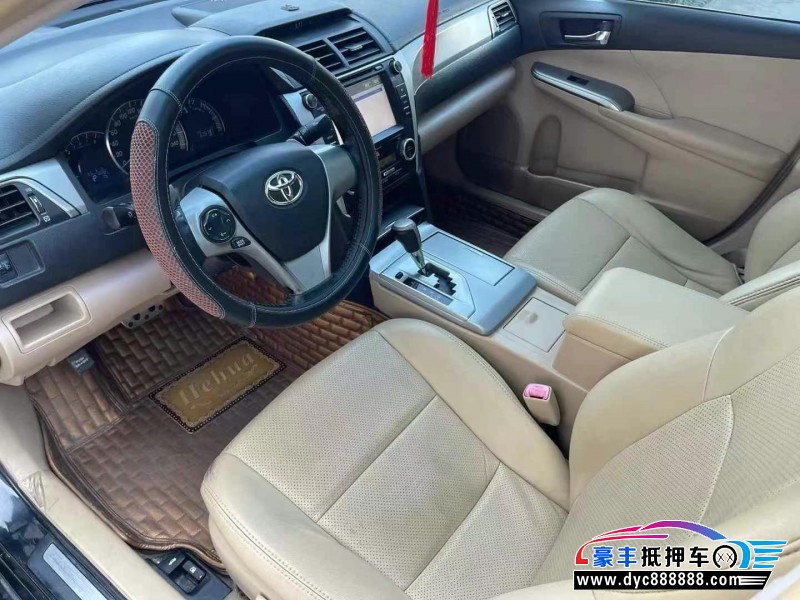 13年丰田凯美瑞轿车抵押车出售