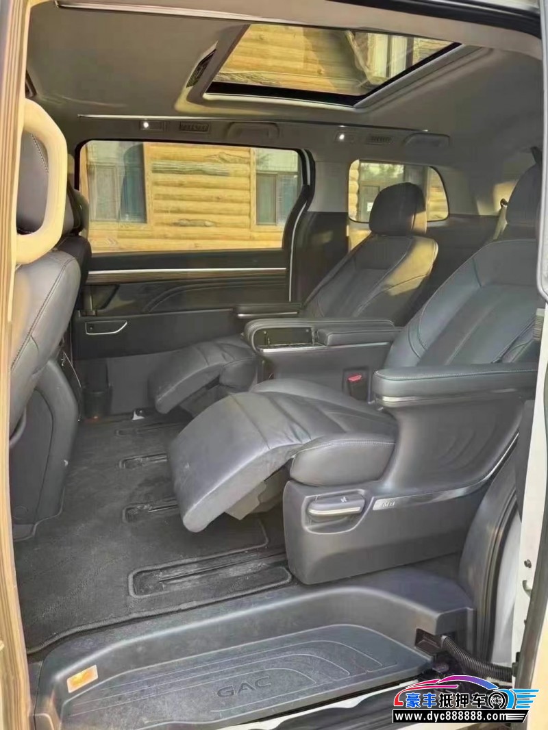 22年传祺M8轿车抵押车出售