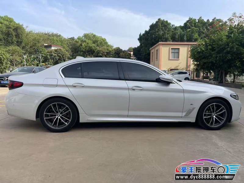 21年宝马5系轿车抵押车出售