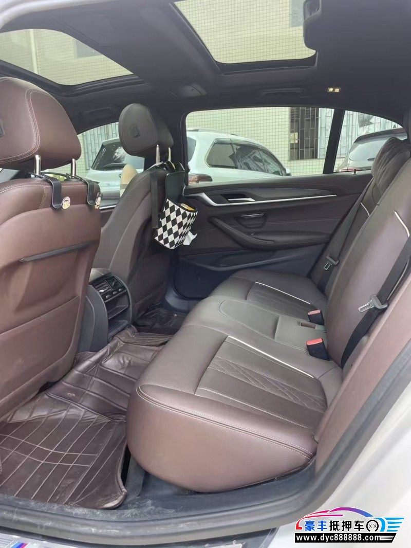 21年宝马5系轿车抵押车出售