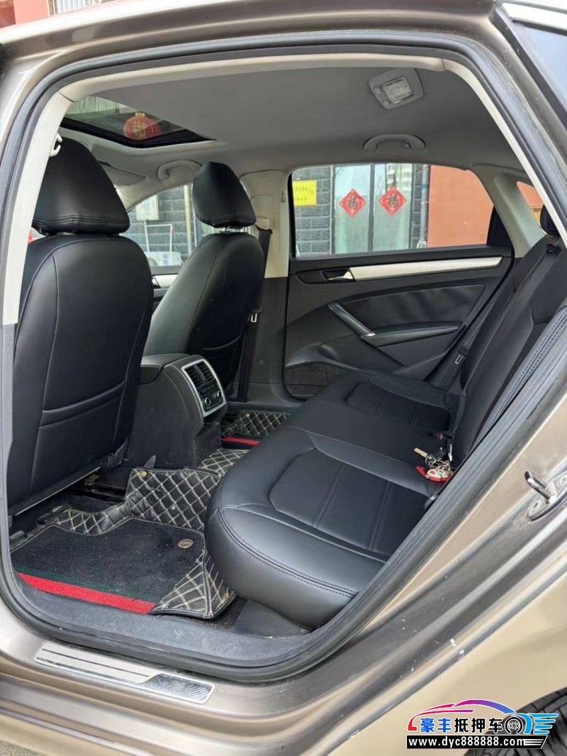 11年大众帕萨特轿车抵押车出售