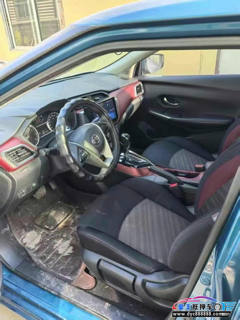 17年日产蓝鸟轿车抵押车出售