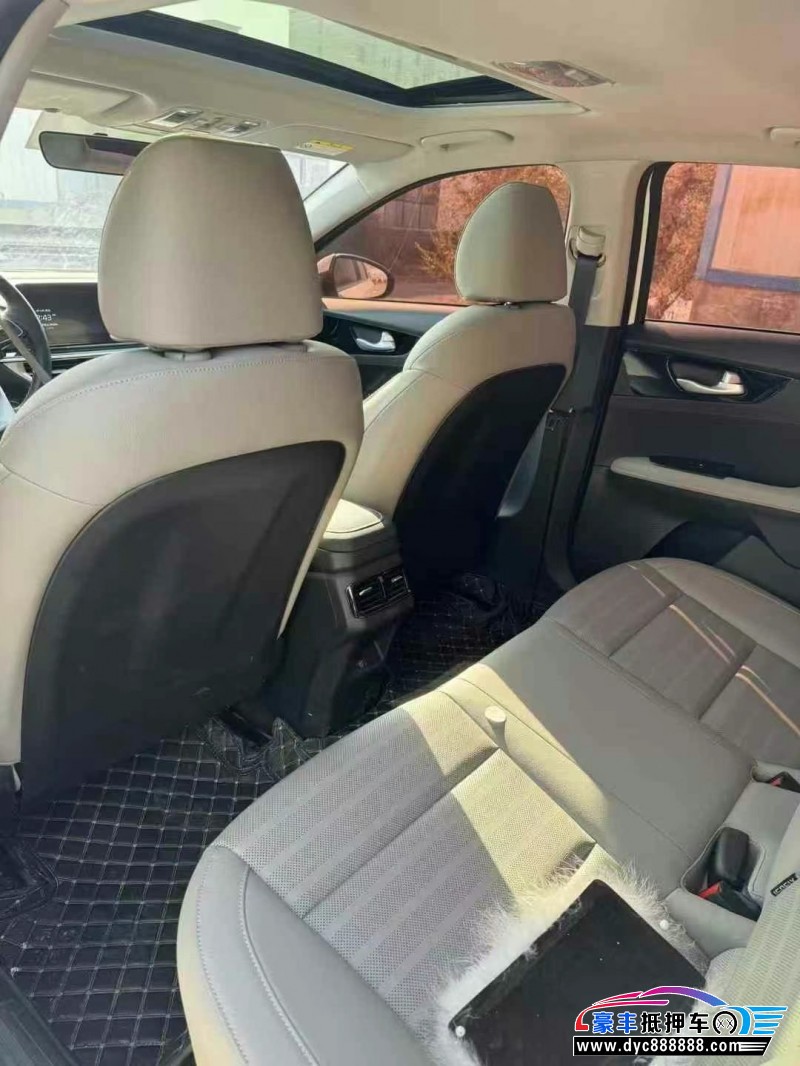 23年起亚K3轿车抵押车出售