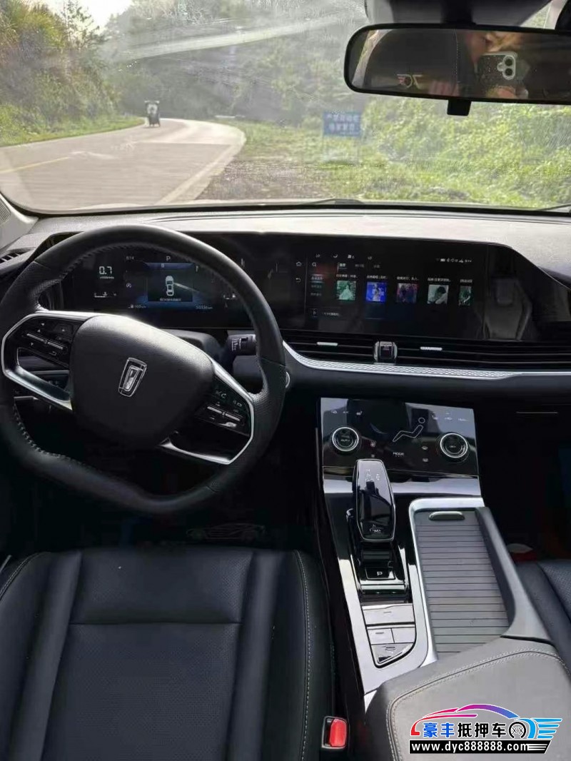 24年奔腾B70轿车抵押车出售