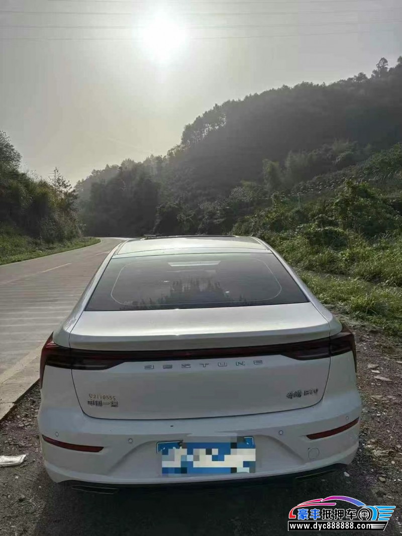 24年奔腾B70轿车抵押车出售