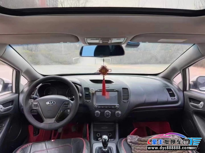 14年起亚K3轿车抵押车出售