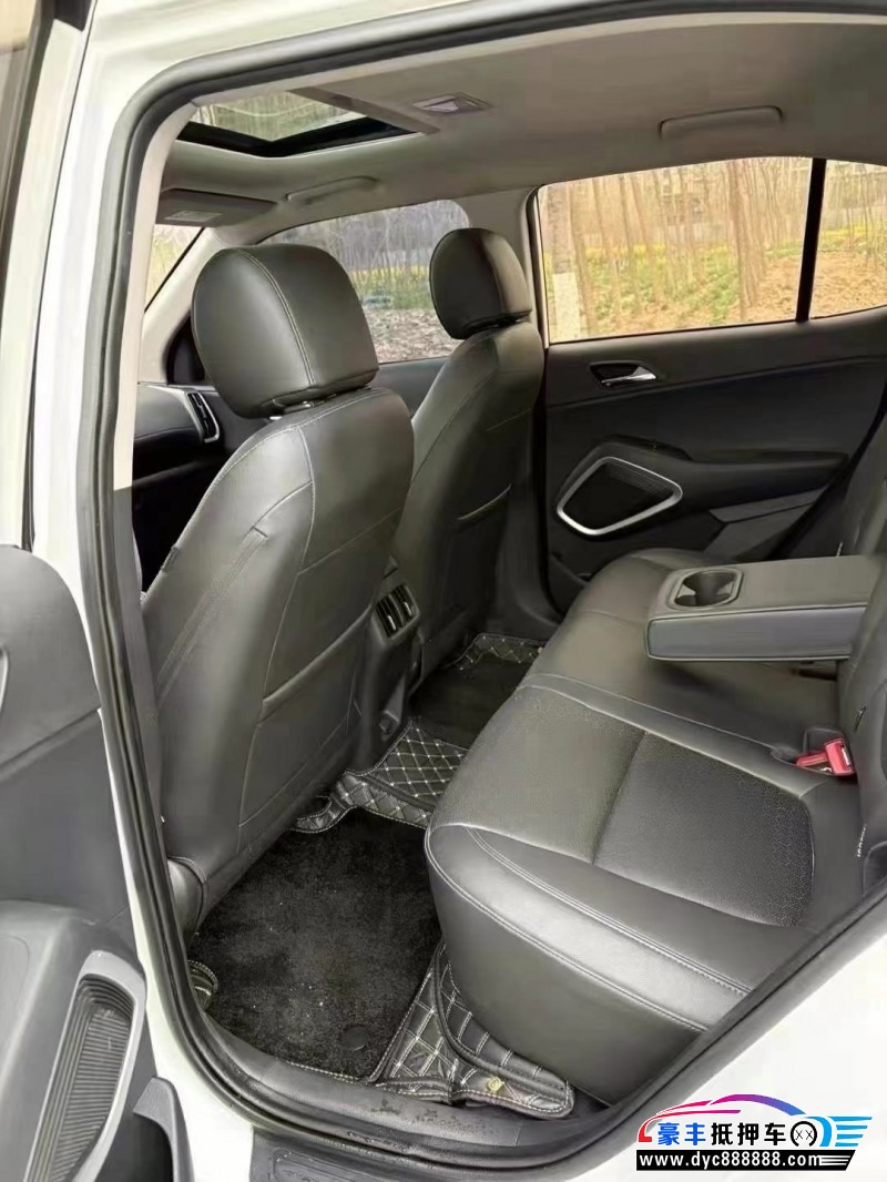 19年现代ix35轿车抵押车出售