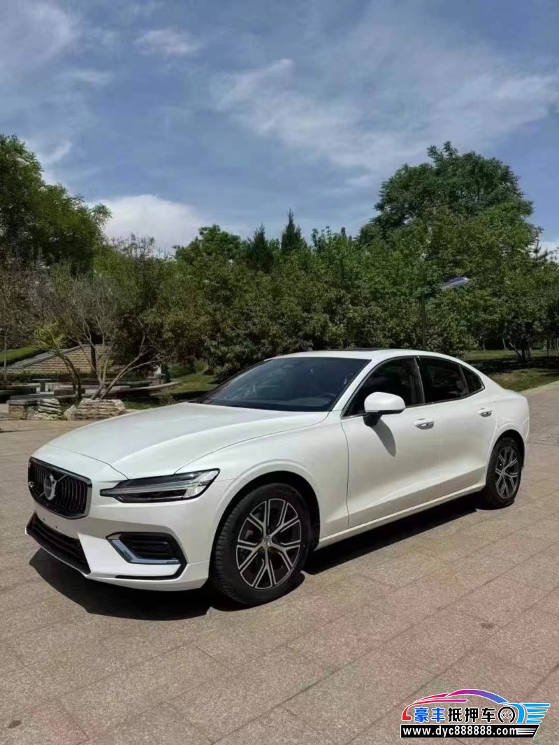 24年沃尔沃S60轿车抵押车出售