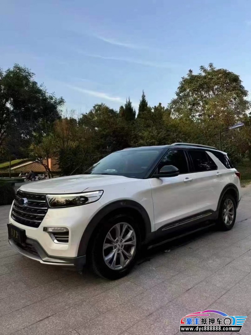 20年福特探险者轿车抵押车出售