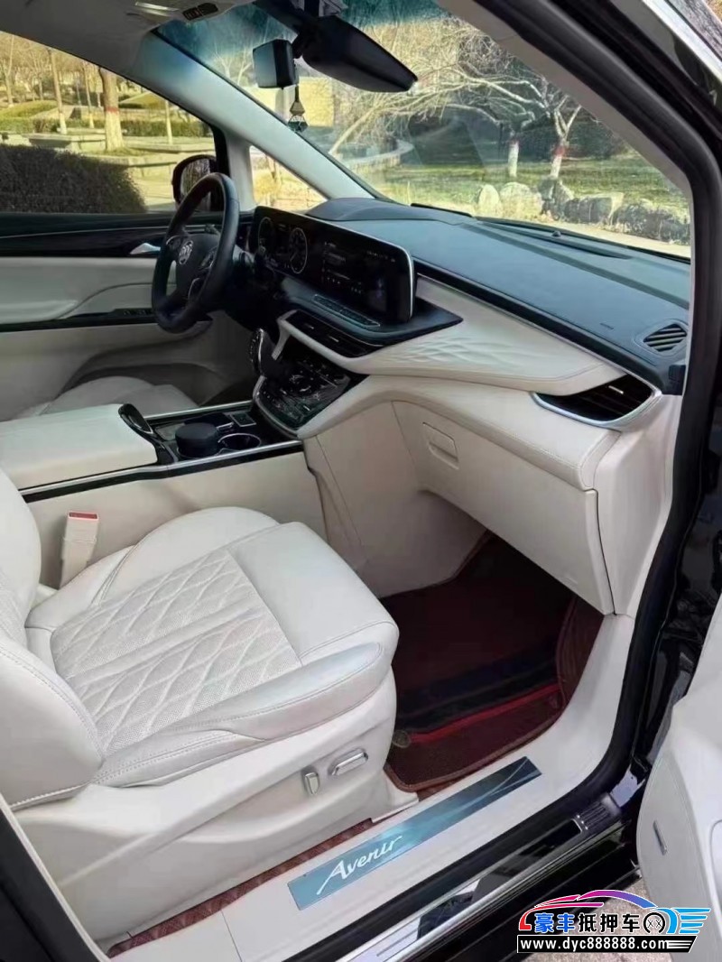 22年别克GL8轿车抵押车出售