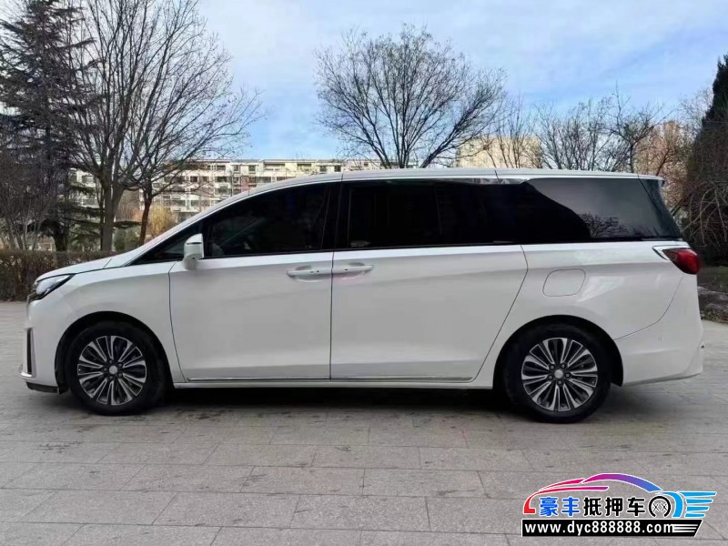 23年别克GL8轿车抵押车出售