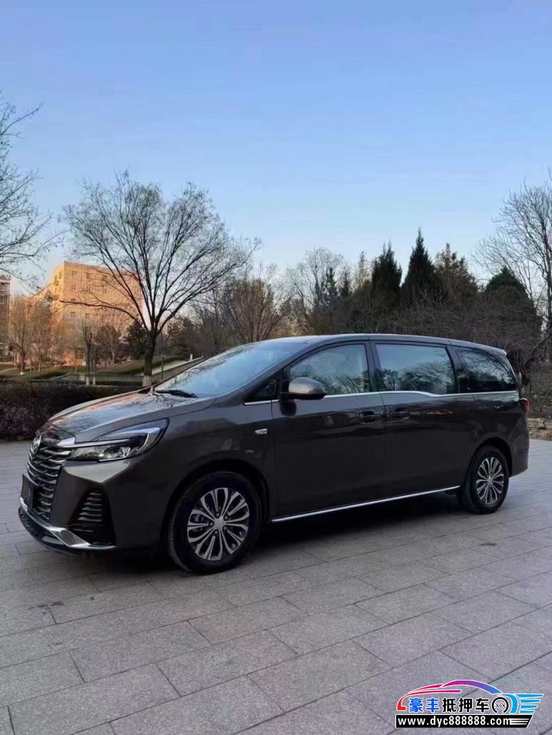 24年别克GL8轿车抵押车出售